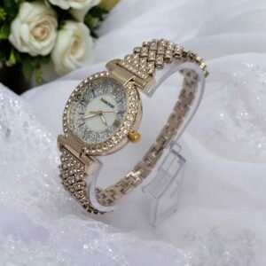 Luxury Women Quartz Shinny Bracelet Watch with Crystal Detailing
